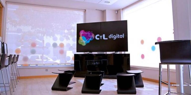 La formación digital de la Junta llega a cada rincón de Castilla y León con cerca de 300 actividades gratuitas en abril