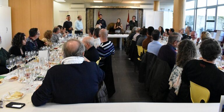 Aldeamayor de San Martín celebró su III Cata Solidaria de Vinos a favor de Maldita Valina
