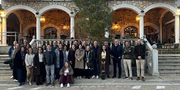 25 directores de agencias de toda España visitan la Milla de Oro del Vino, en la provincia de Valladolid